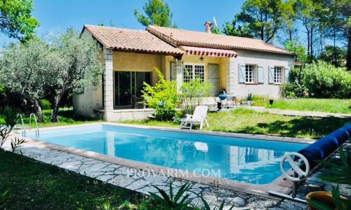 Peaceful house with pool