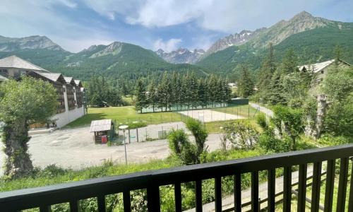 30 m next to Les Grands Bains