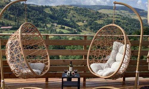 Les Chalets Bambi & Jacuzzi privatif