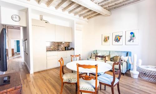 Ghiberti Apartment by Firenze Prestige