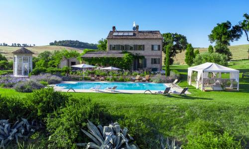 CASA SANT'ELIA 10, Emma Villas