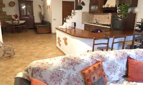 2 bedrooms house with enclosed garden and wifi at Rio nell'Elba 1 km away from the beach