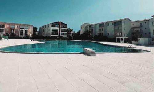 Charmant T2 avec piscine