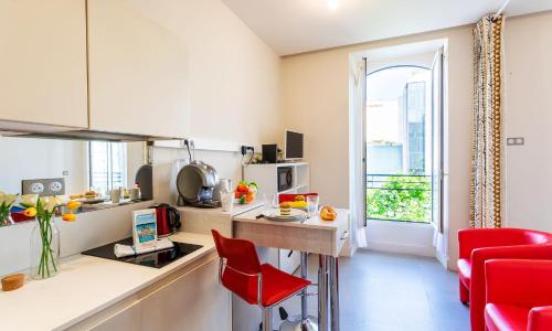 VICTOIRE 22 AP4361 By Riviera Holiday Homes