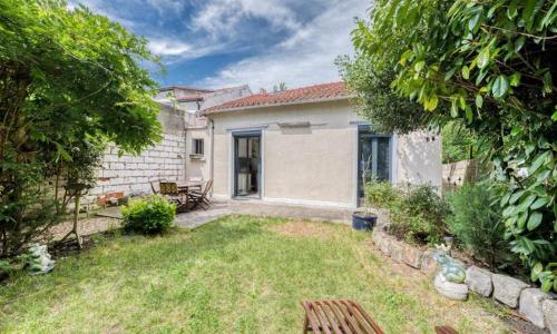 Maison au calme à 10 minutes à pied du métro ligne 11