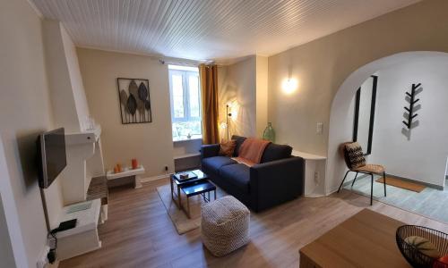 Newly renovated 2 room apartment