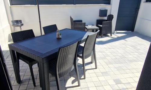 STUDIO MAISON AVEC COUR PRÈS DE PAU CENTRE