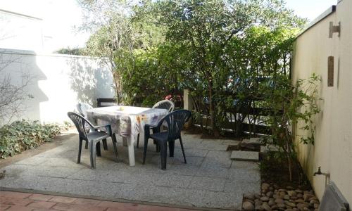 Appartement Port Camargue, 2 pièces, 4 personnes - FR-1-731-22