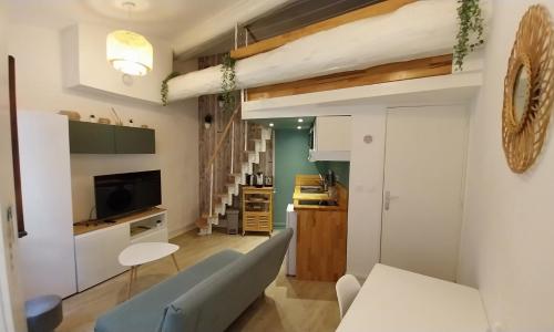 Studio cosy, climatisation, quai de Saône, centre ville