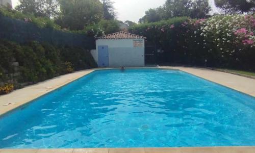 T2 duplex + piscine avec parking