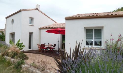 JOLIE VILLA EN BORD DE MER