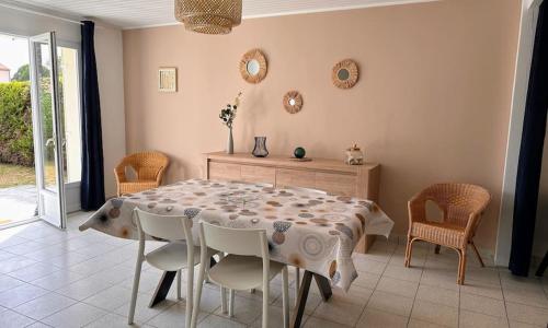 100 M DE LA PLAGE 100 DU BOURG DES MOUTIERS EN RETZ