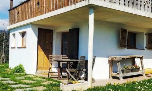 New studio ground floor in the heart of nature