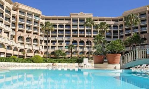 Joli 2 pièces à 2' des plages avec Piscine