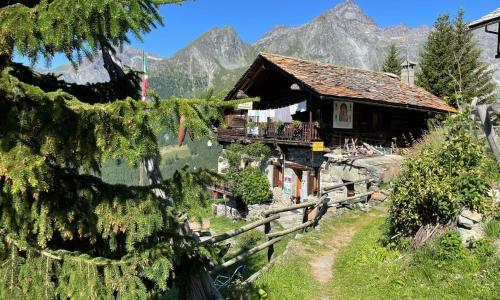 Rifugio Guide Frachey