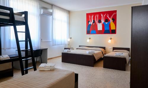 Soleē, Family Holidays & Hostelling