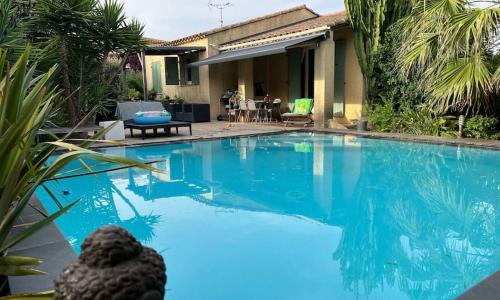 Relaxing Private Vacation Villa w/Pool & A/C