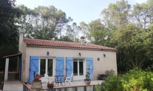 Charming little house in quiet nature