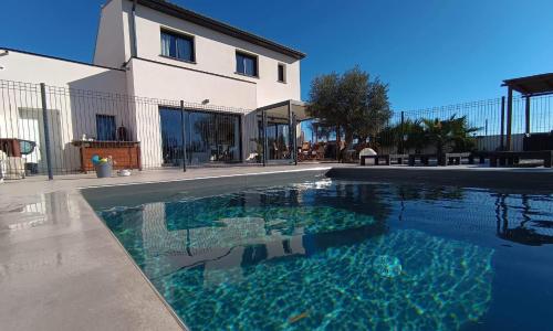 Villa moderne piscine privée,spa, clim