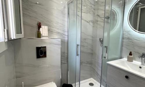 Charmant Studio climatisé avec parking, au cœur de pietranera, plage a 500m, Bastia a 2km