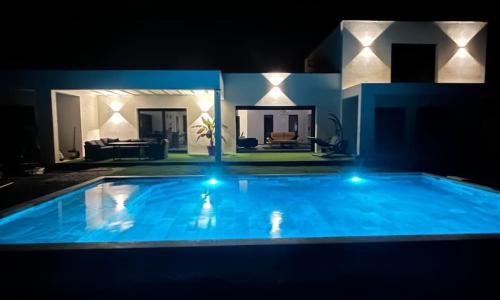 Villa Catalya moderne piscine chauffée