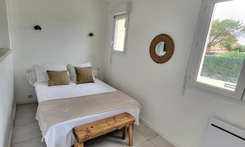 Bel appartement avec jardin de 30m2 , climatisé avec parking et arrivée autonome