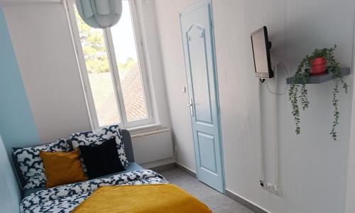 Studio LE LOU'BLEU à 200 m du château