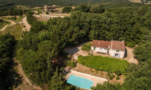 Villa 14 personnes en pleine campagne dans un parc naturel avec piscine privée