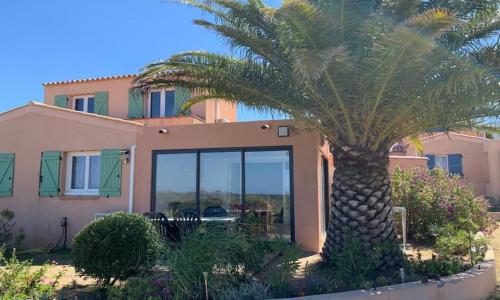Calvi villa T3 vue mer calme piscine