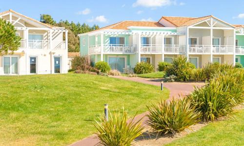 Central apartment near the beach
