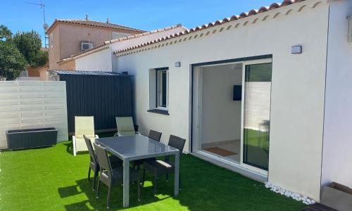 JOLIE MAISON A 700M DE LA MER