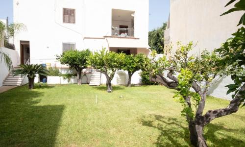 Casa Lisa a due passi dal mare con ampio giardino