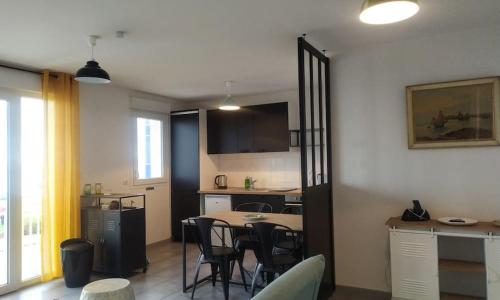 Très bel F2 avec pleine vue mer.