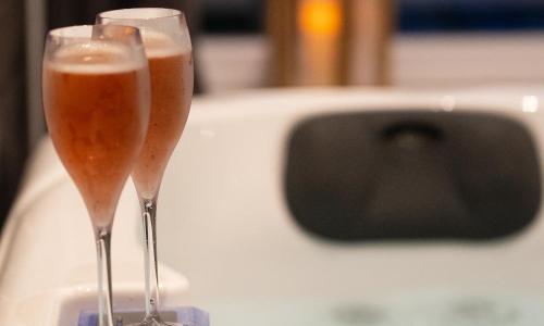 Love Room Une Pause à Deux - Jacuzzi - Chambre Secrète