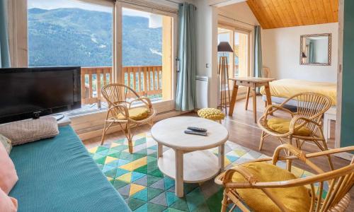 Adelphies 6 50m from the Morel lift