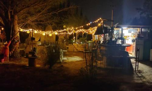 Caravane vintage camping a la ferme