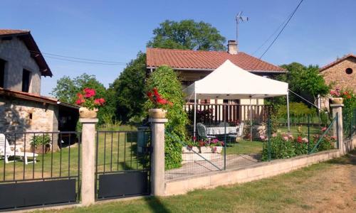 Gîte Maurs, 2 pièces, 3 personnes - FR-1-742-62
