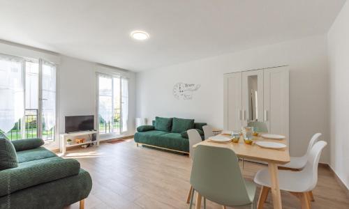 BIG BEN Near Disneyland Paris - Fairytale Factory