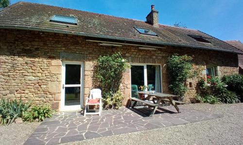 GITE LE PRESSOIR DE LA BAIE 20 km DU MONT ST MICHEL