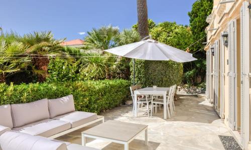 Mont Boron Exclusive Apartment in Villa Belle Époque