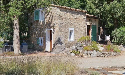 Mazet (maisonnette provençale)