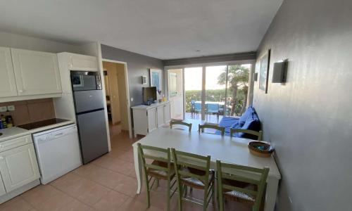 Appartement T3 belle terrasse avec vue sur le port de la Coudouliere