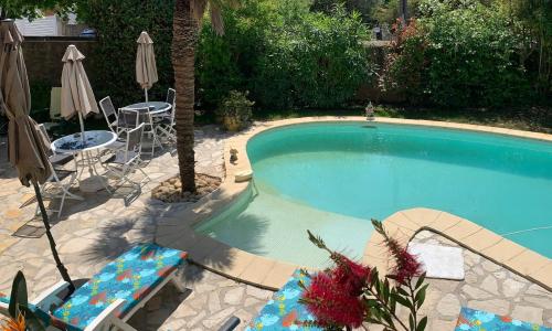 Grande chambre dans villa proche de la plage