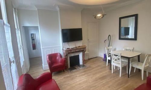 Modern flat heart of Vème