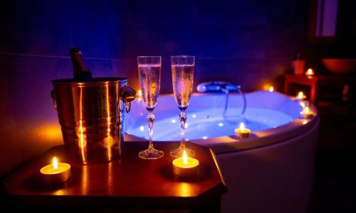 Bulle Romantique . Jacuzzi . Châteaux de la Loire