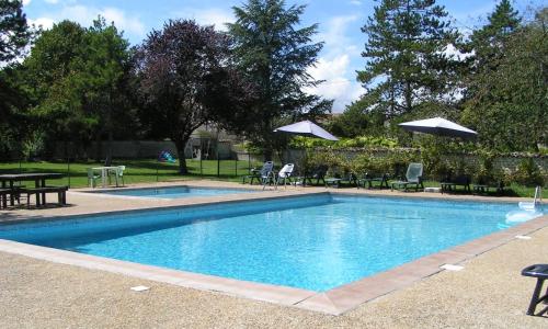 8 Gite Complex, 53 People maximum , Marriage, Birthdays, family get togethers