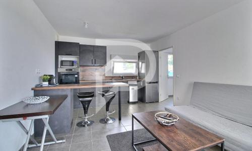 Apparemment T2 en résidence calme fermée