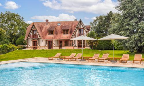 Villa Paséo - 11 Bedrooms - Large Heated Swimming Pool - Near Deauville