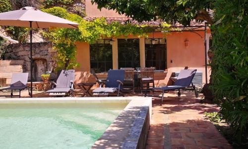 Beautifull home Les jardins, piscine, village center