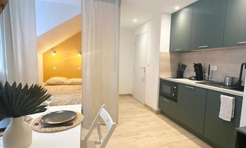 / /Sacré studio/ /wifi/ /parking privé